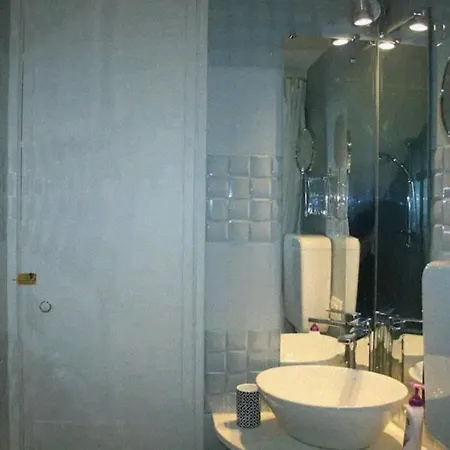 Apartamento Piccola Maison Nel Centro Di Nápoles