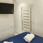 Daire Piccola Maison Nel Centro Di Napoli